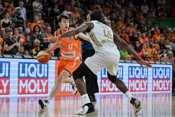 恩茅斯门将 恩茅斯门将