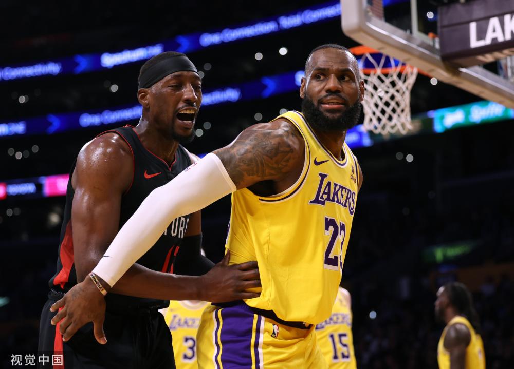 的表现击败 的表现击败