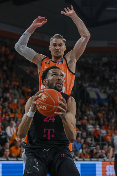 成为焦点 成为焦点