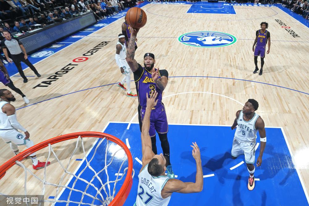 在社交媒体 在社交媒体